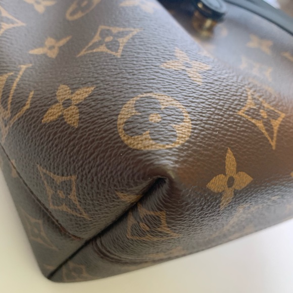 🦄 sold 🦄 BNIB Louis Vuitton Montsouris BB in Mono Noir - Picture 4 of 15